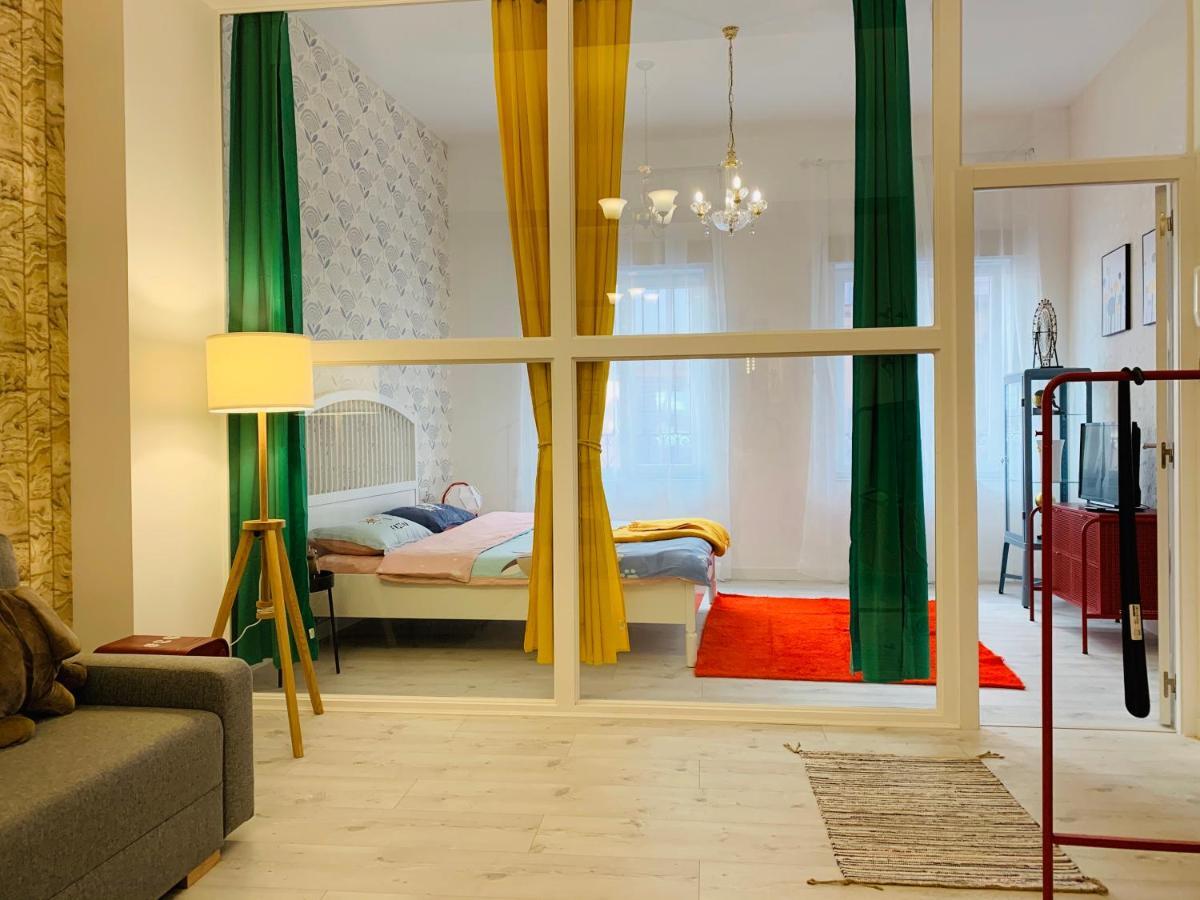 Apartmán Saint Ferdinand Alicante Exteriér fotografie